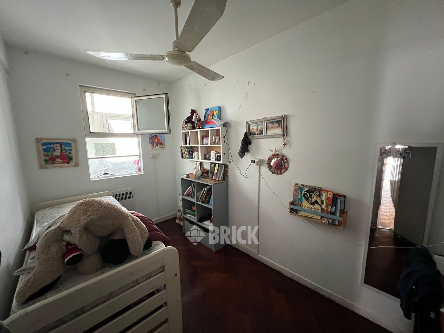 ECUADOR al 1100 Piso 5 19