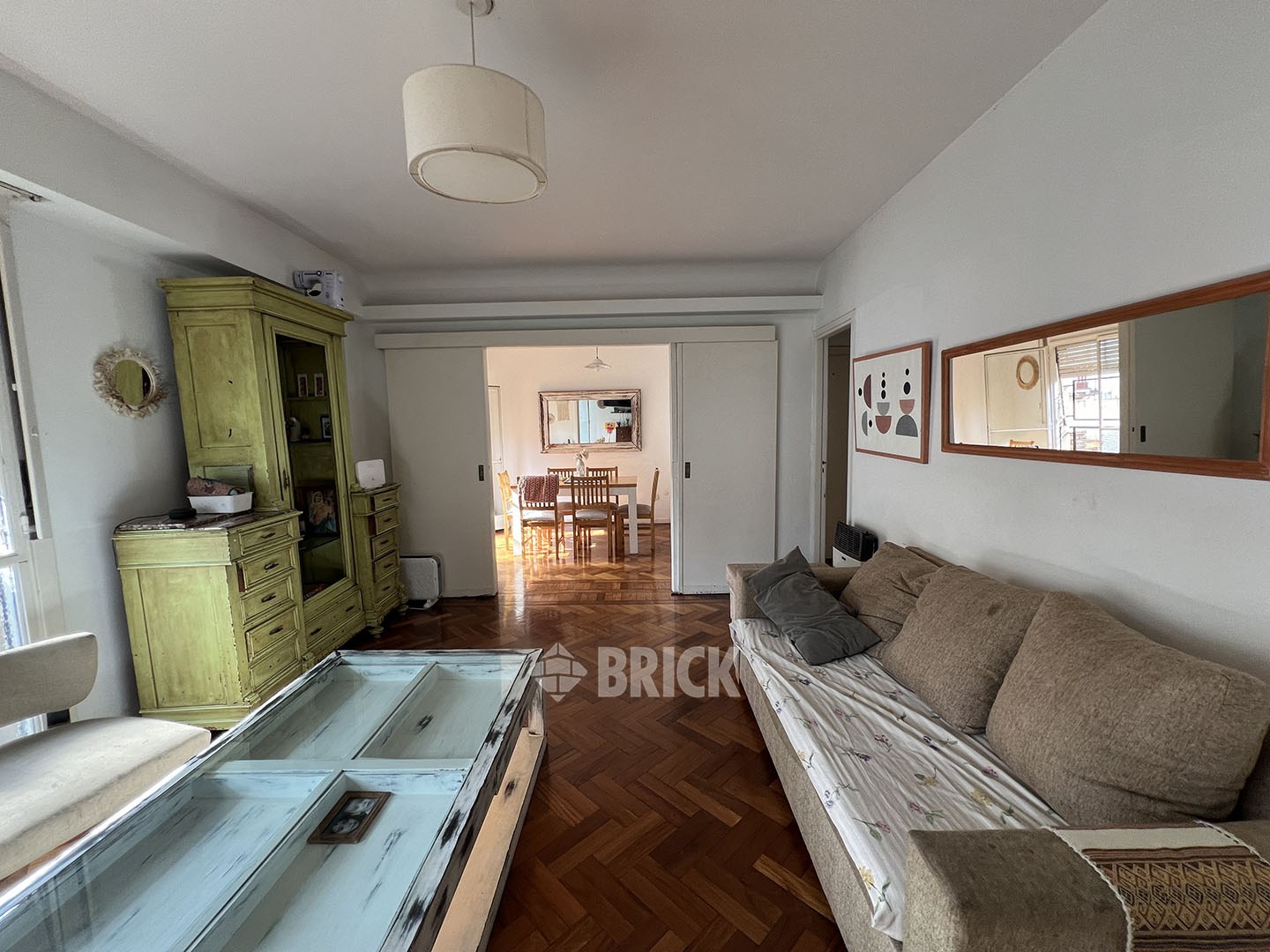 ECUADOR al 1100 Piso 5 3