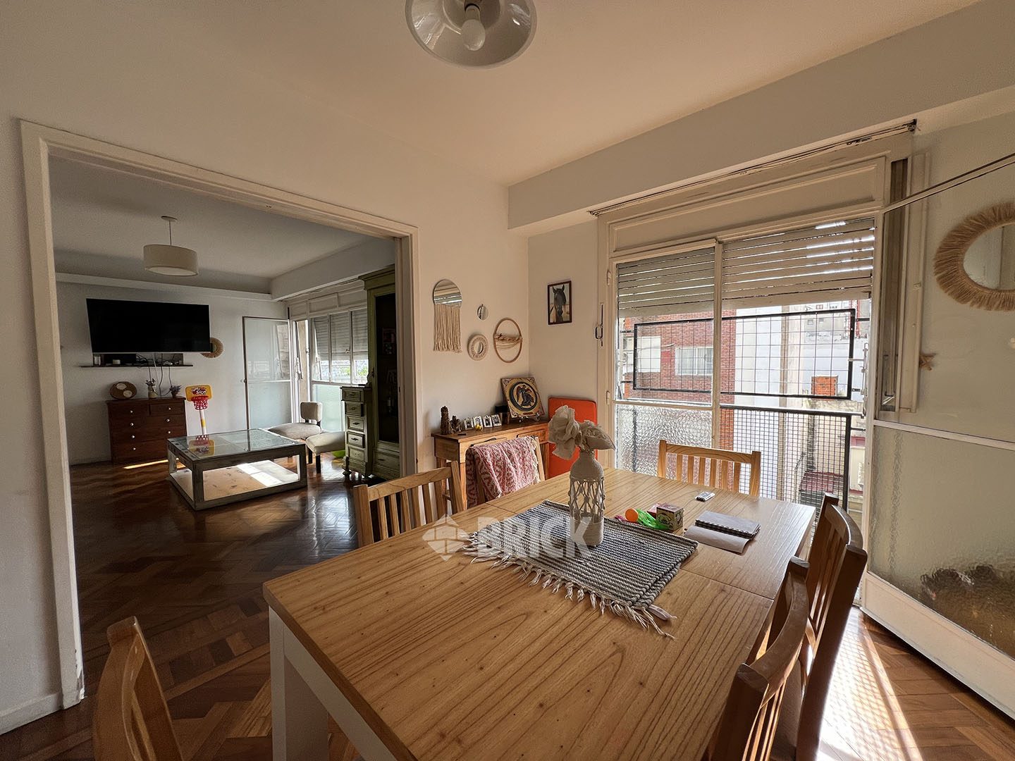 ECUADOR al 1100 Piso 5 8