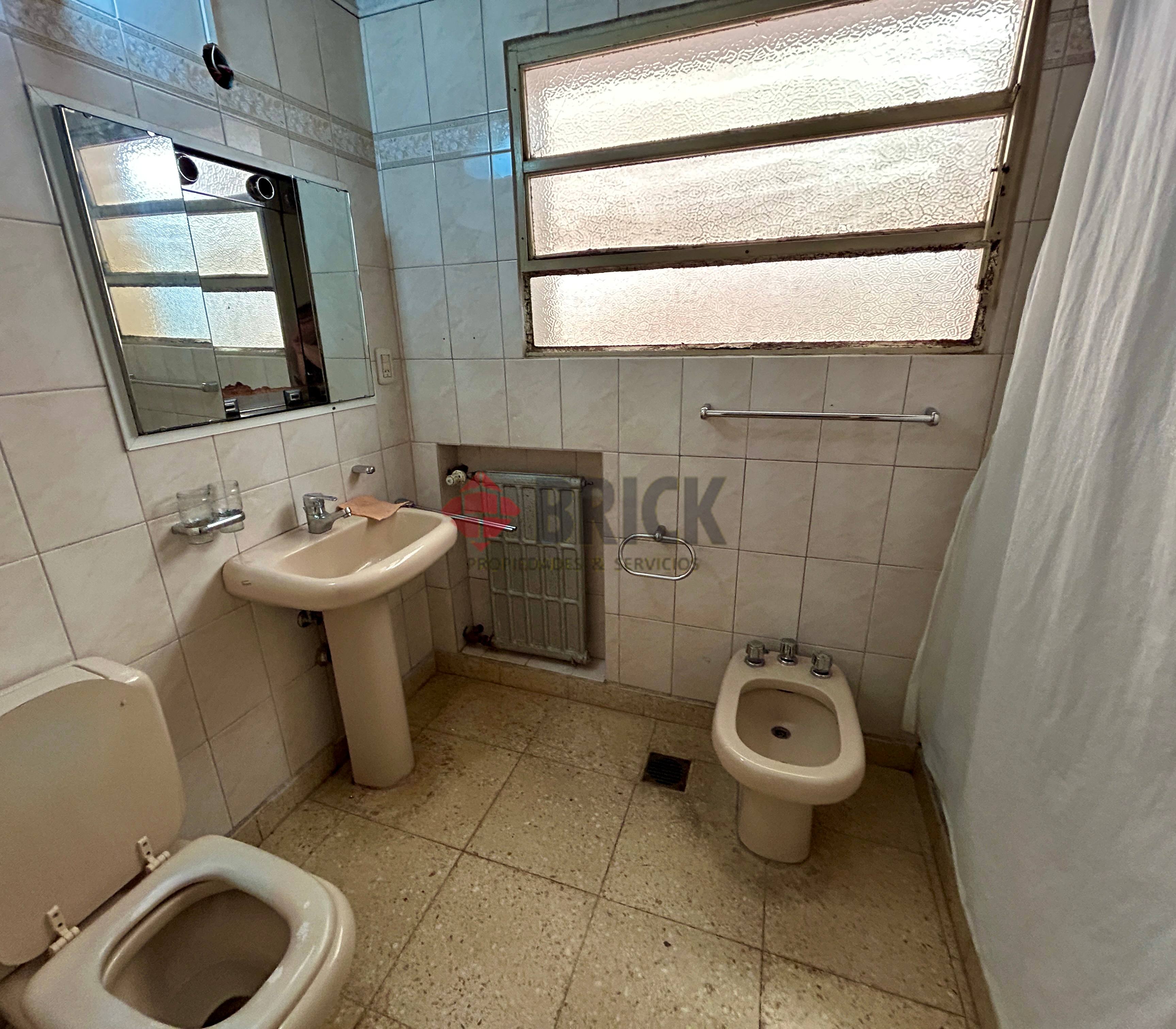 BUENOS AIRES al 5400 15