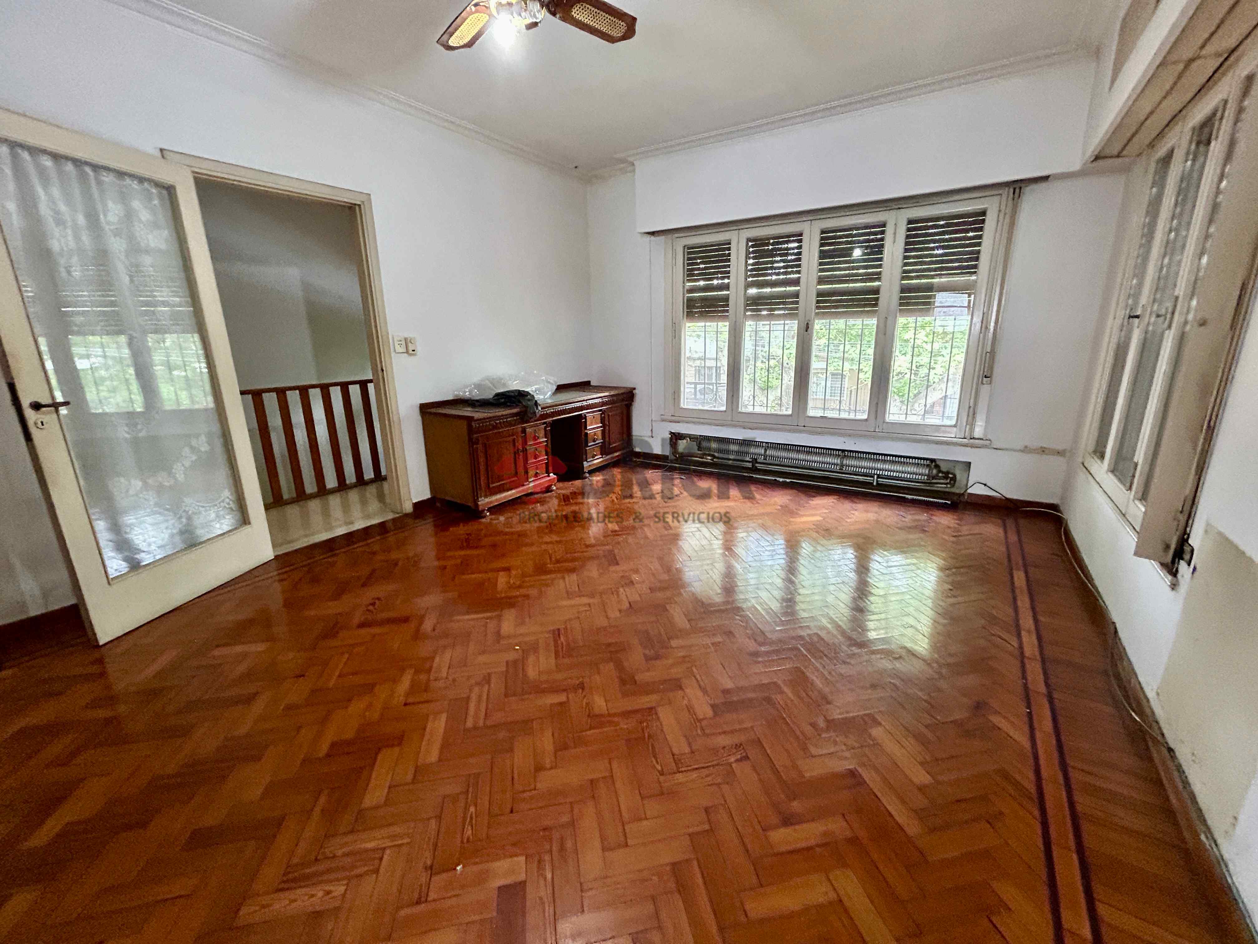 BUENOS AIRES al 5400 23