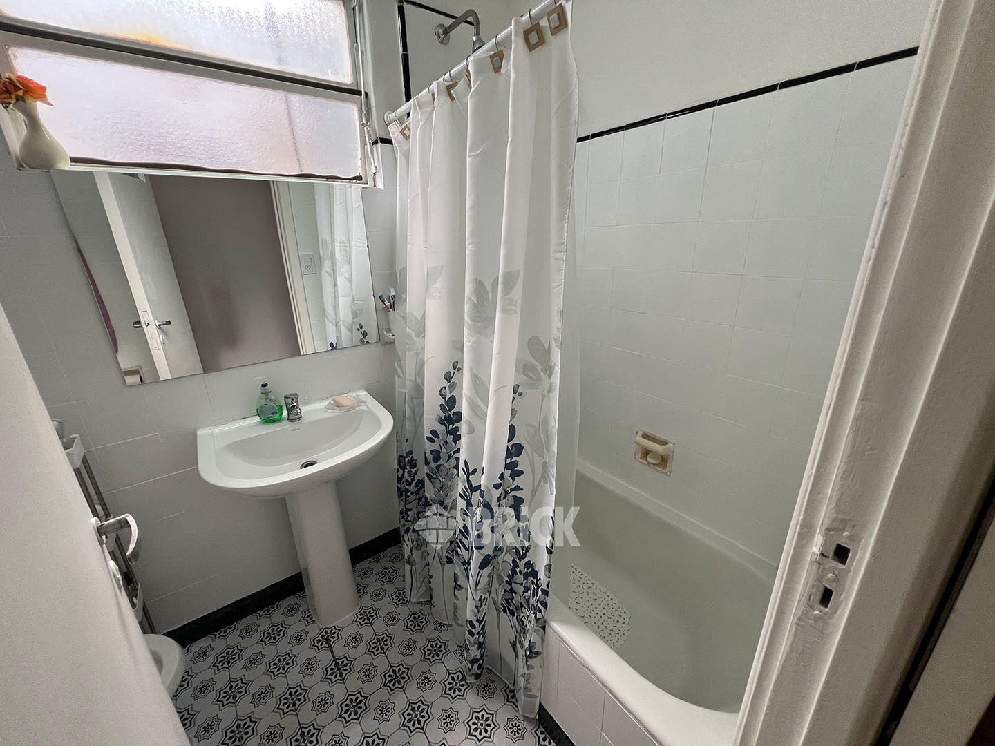 ALVAREZ, DONATO, T. GRAL. al 300 Piso 2 8