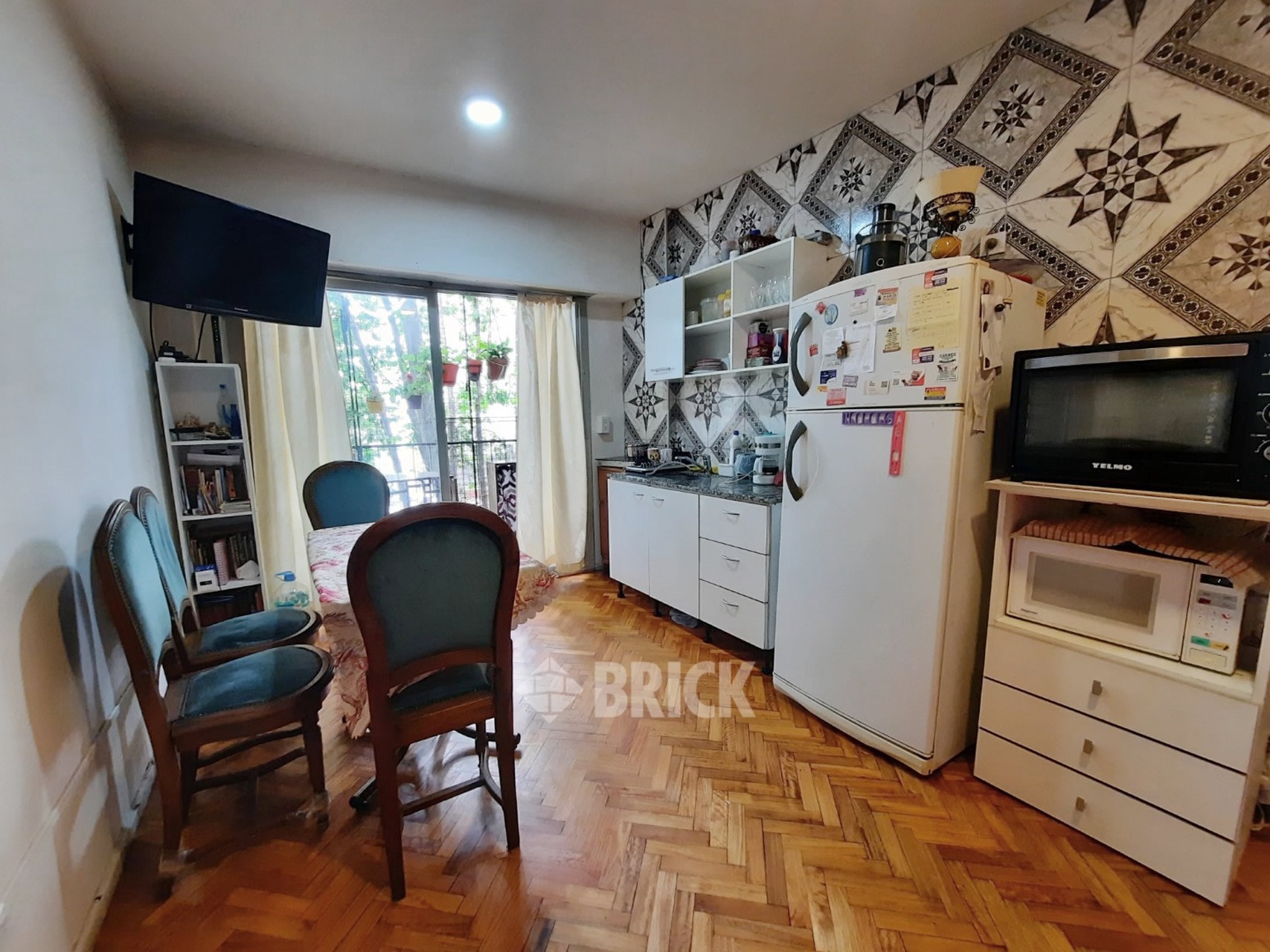 VELASCO, JUAN RAMIREZ DE al 1000 Piso 3 1