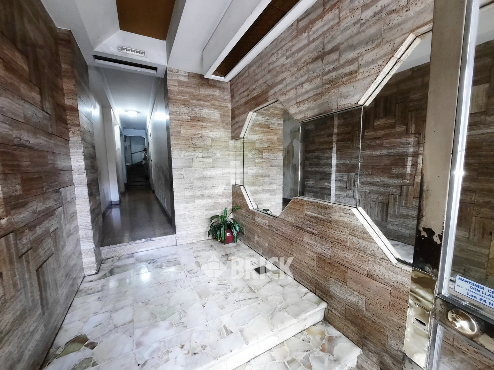 VELASCO, JUAN RAMIREZ DE al 1000 Piso 3 21