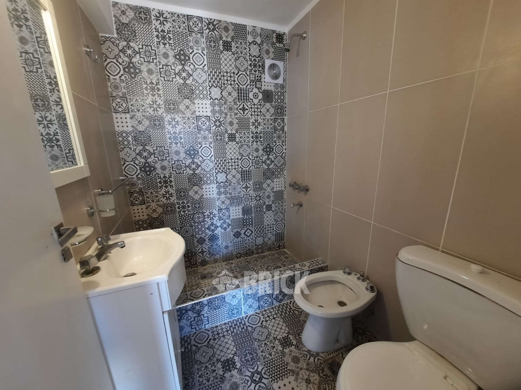 SANTA FE, AV. al 2200 Piso 15 14