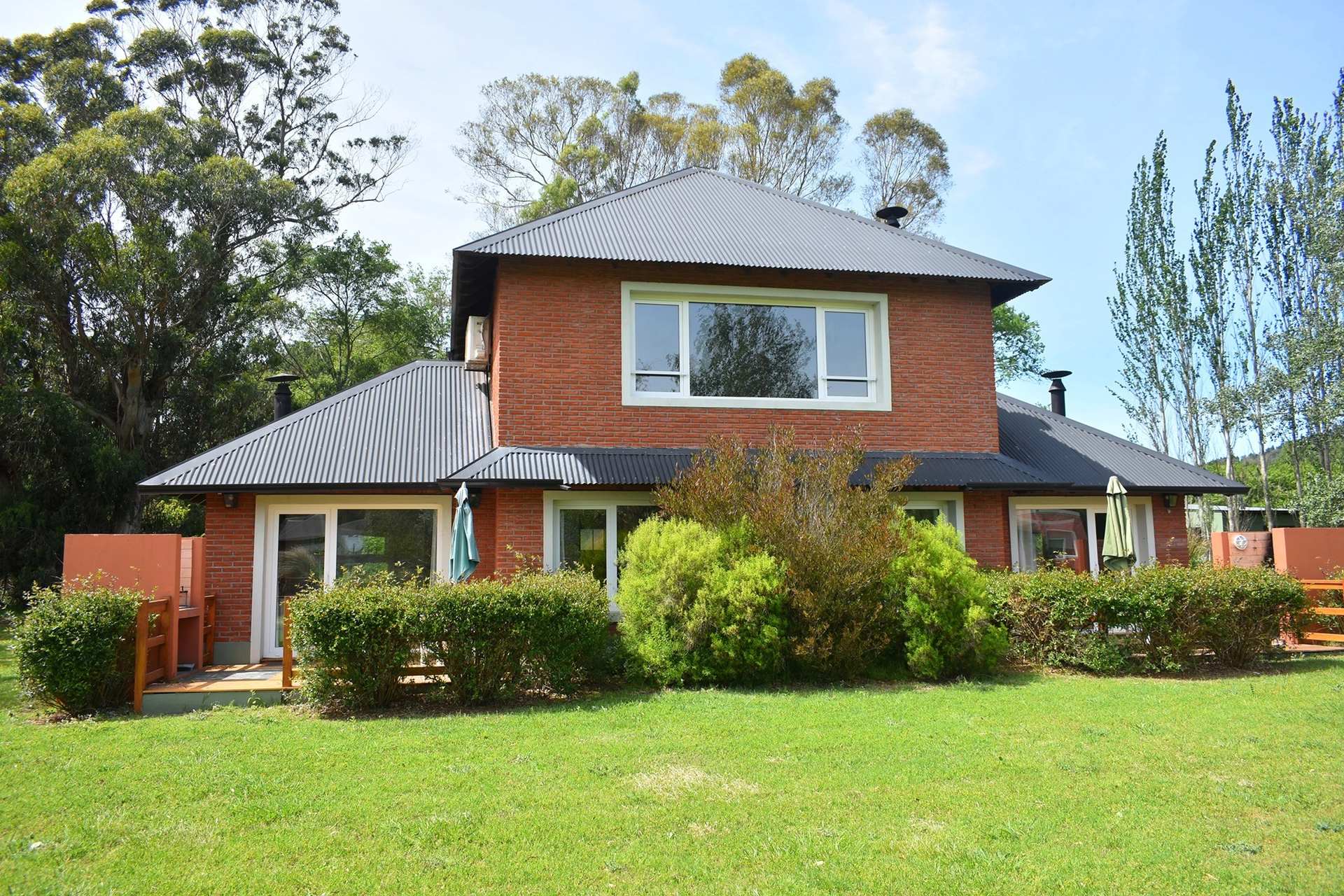 COMPLEJO DE CABAÑAS EN RINCON DEL ABRA 1