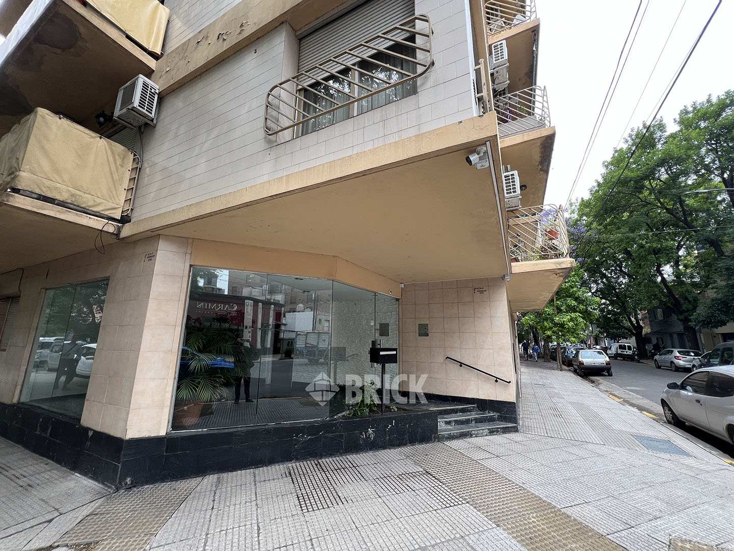 MIÑONES al 2000 Piso 8 17