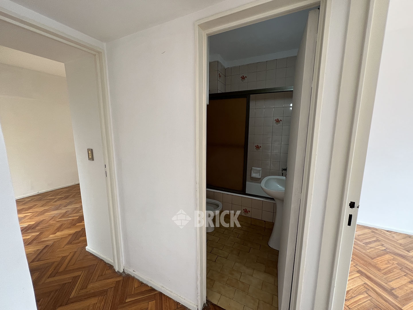 MIÑONES al 2000 Piso 8 4