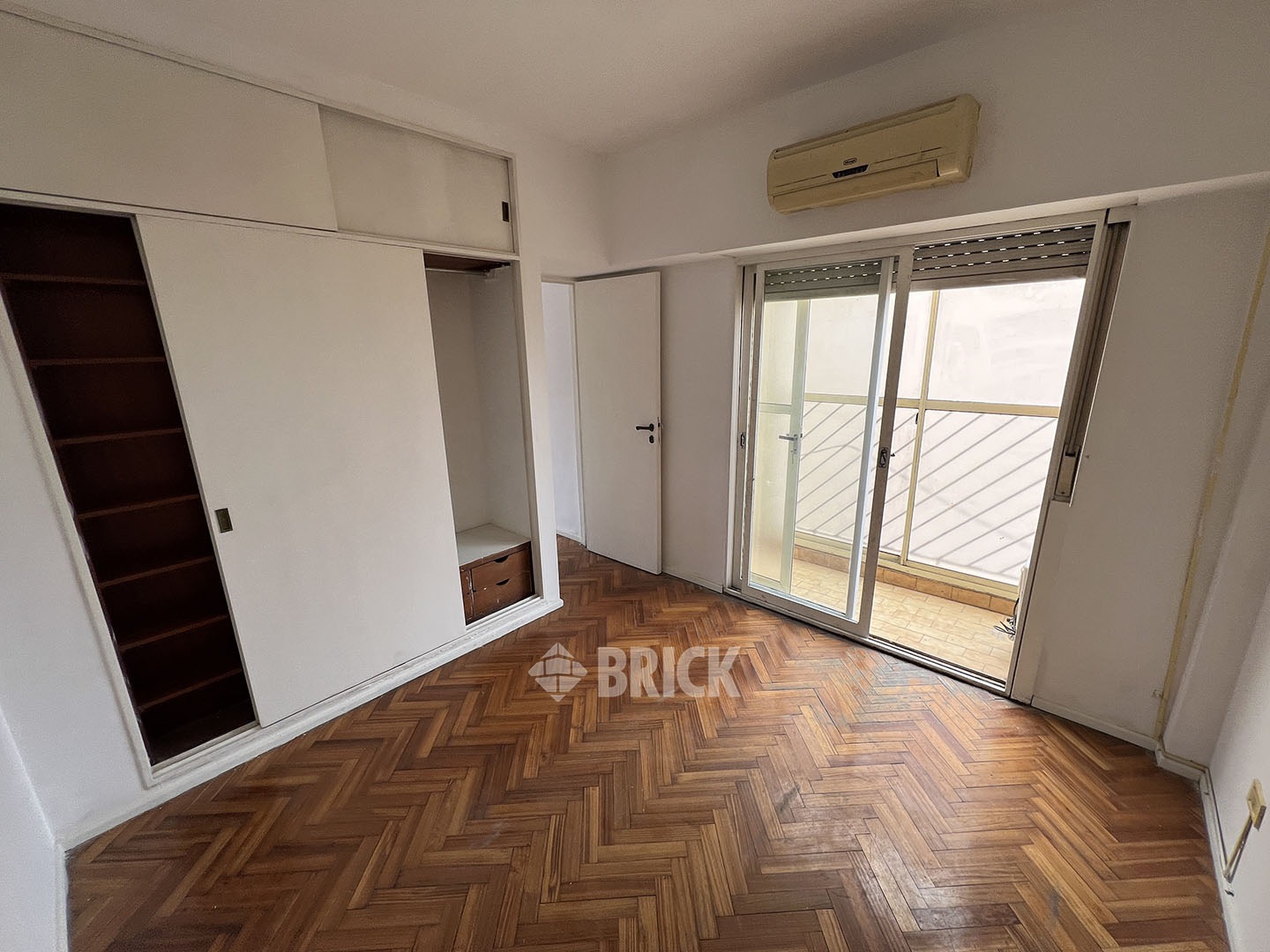 MIÑONES al 2000 Piso 8 8