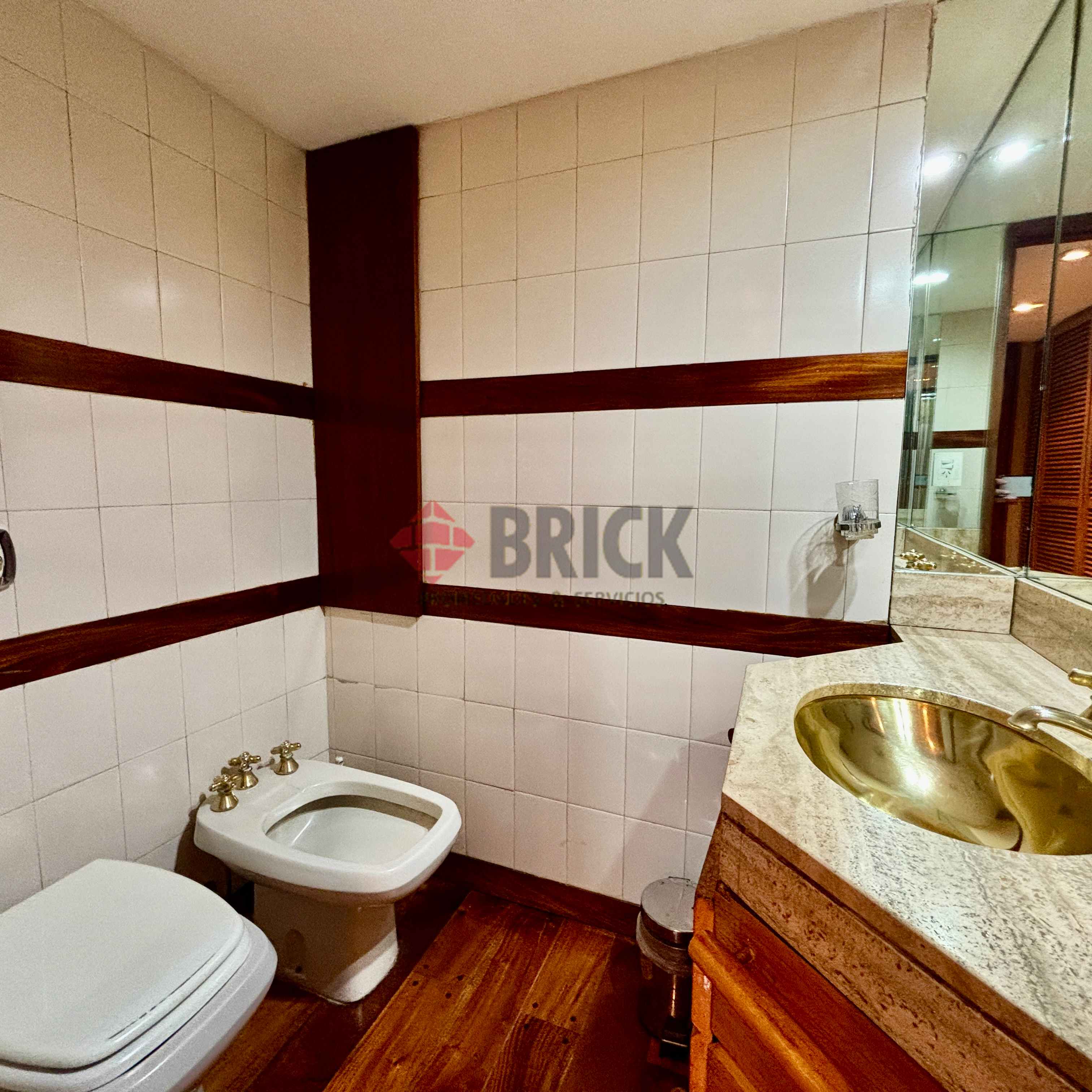 MONASTERIO al 700 17