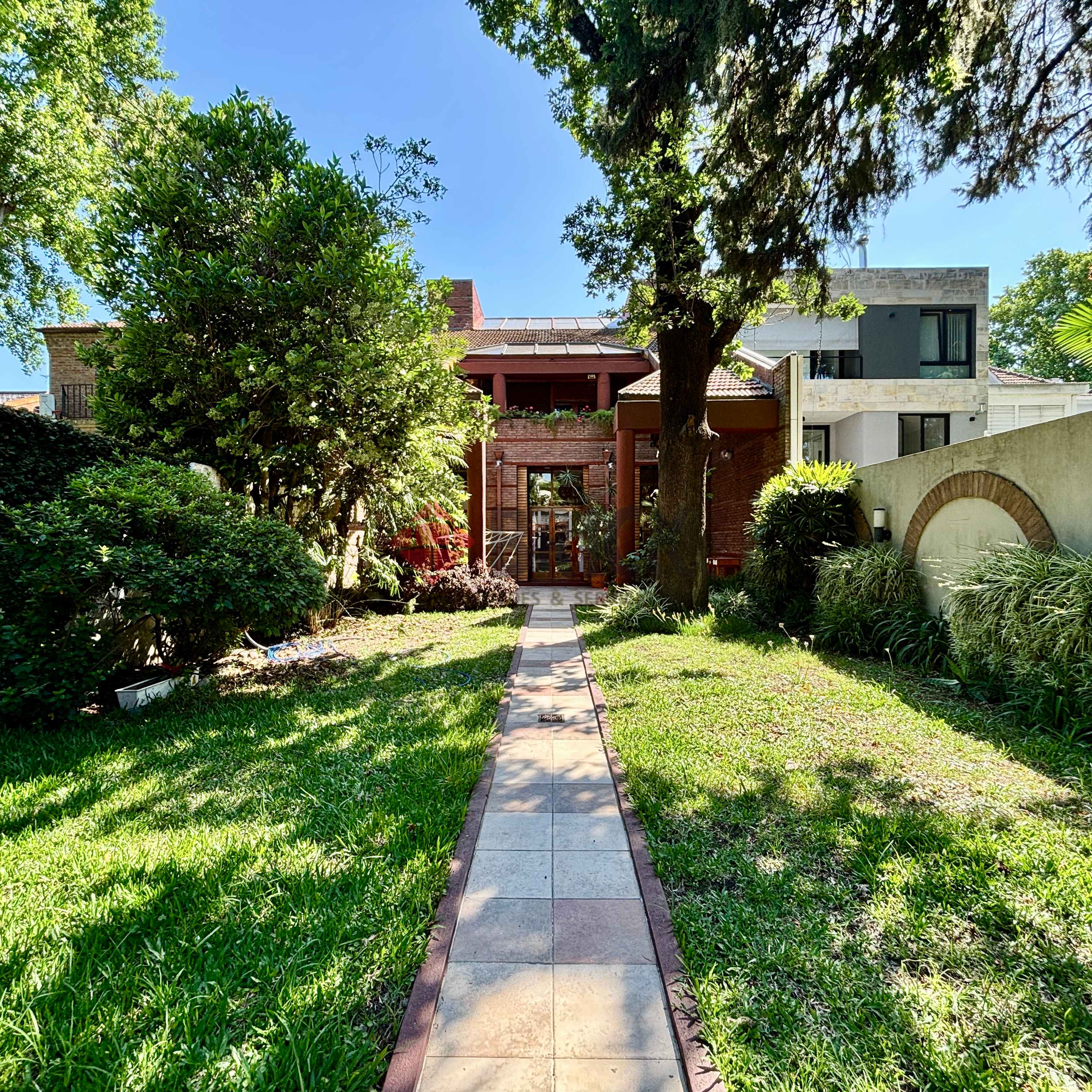 MONASTERIO al 700 25