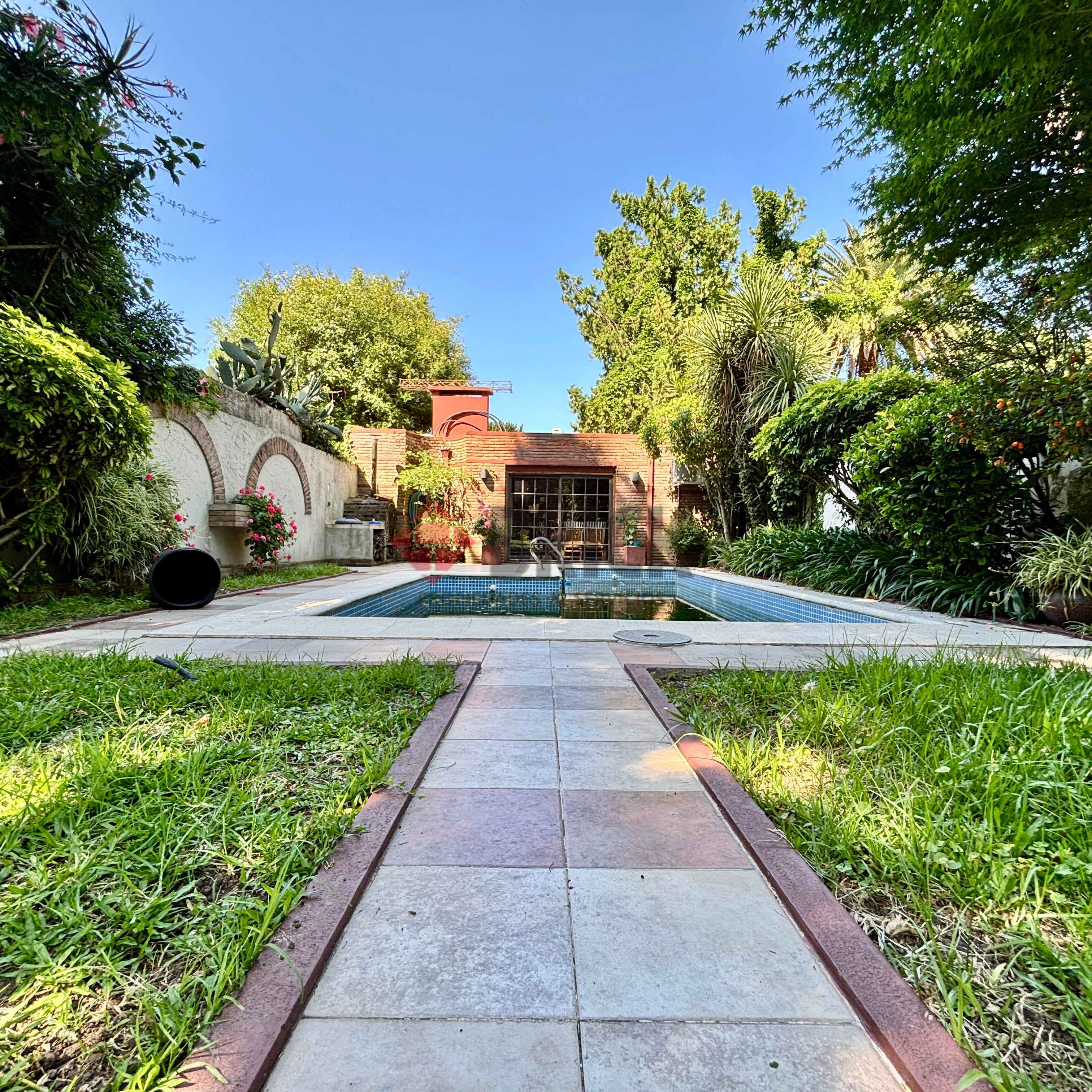 MONASTERIO al 700 27