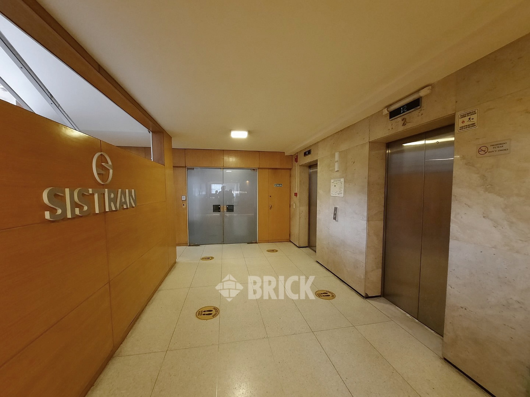 CORRIENTES, AV. al 1300 Piso 2 28