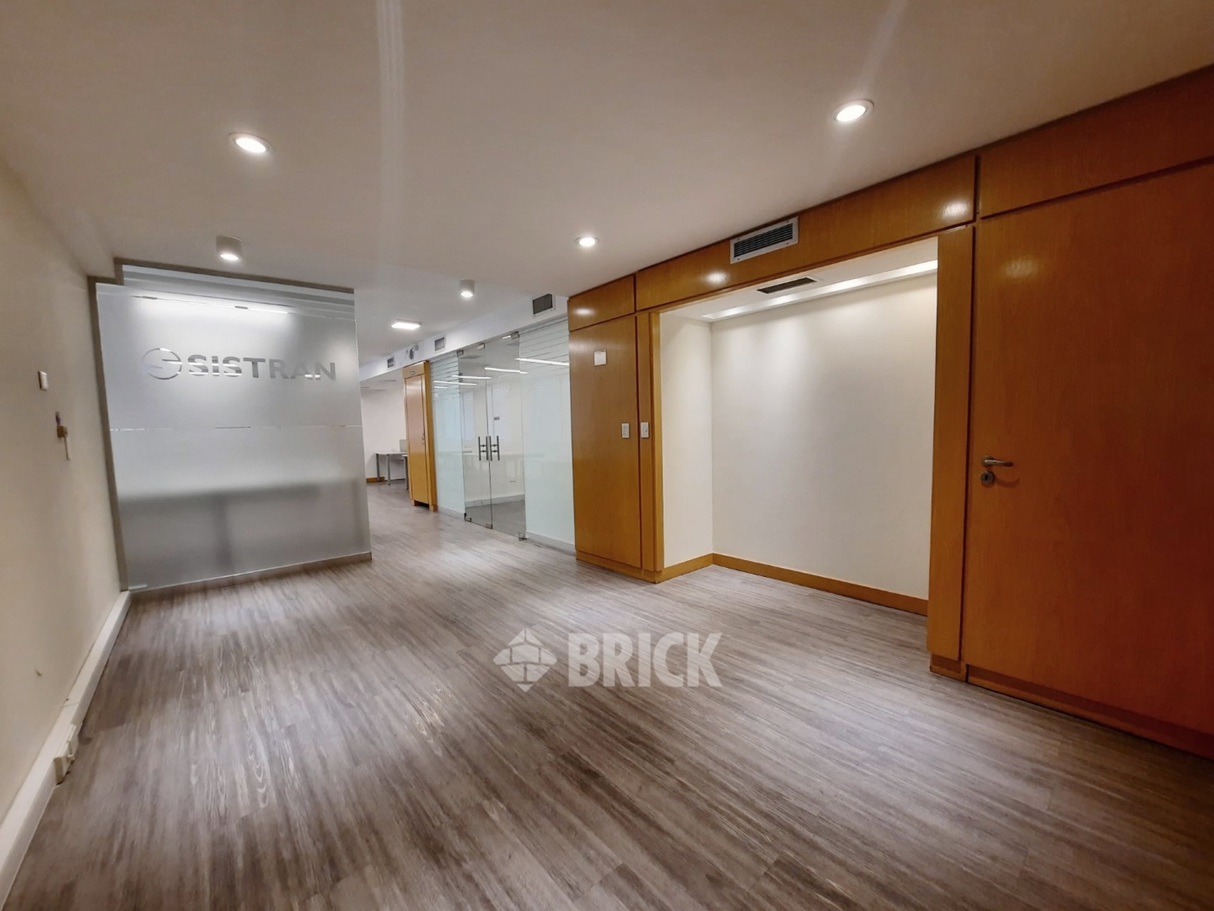 CORRIENTES, AV. al 1300 Piso 2 3