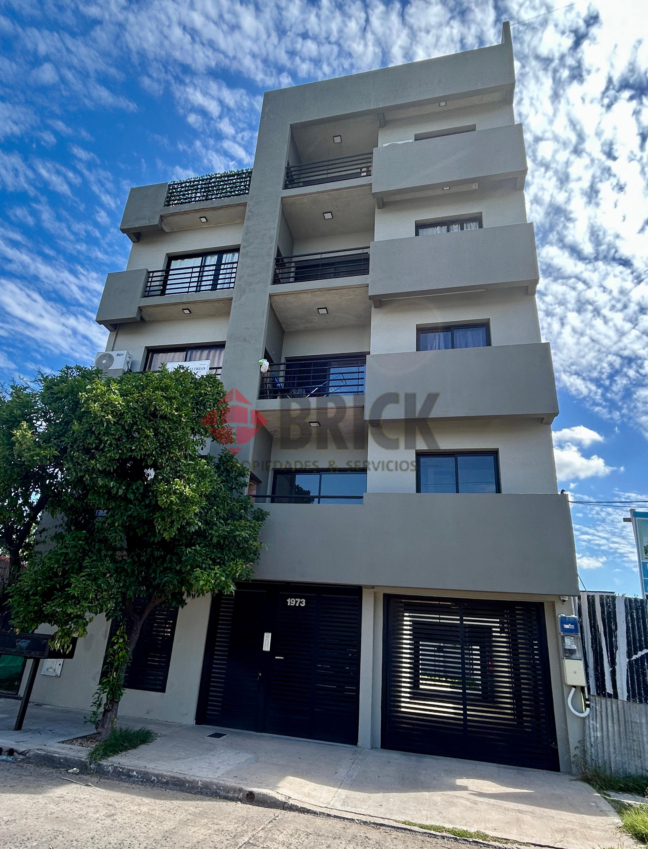 CESAR MALNATTI al 1900 Piso 1 1