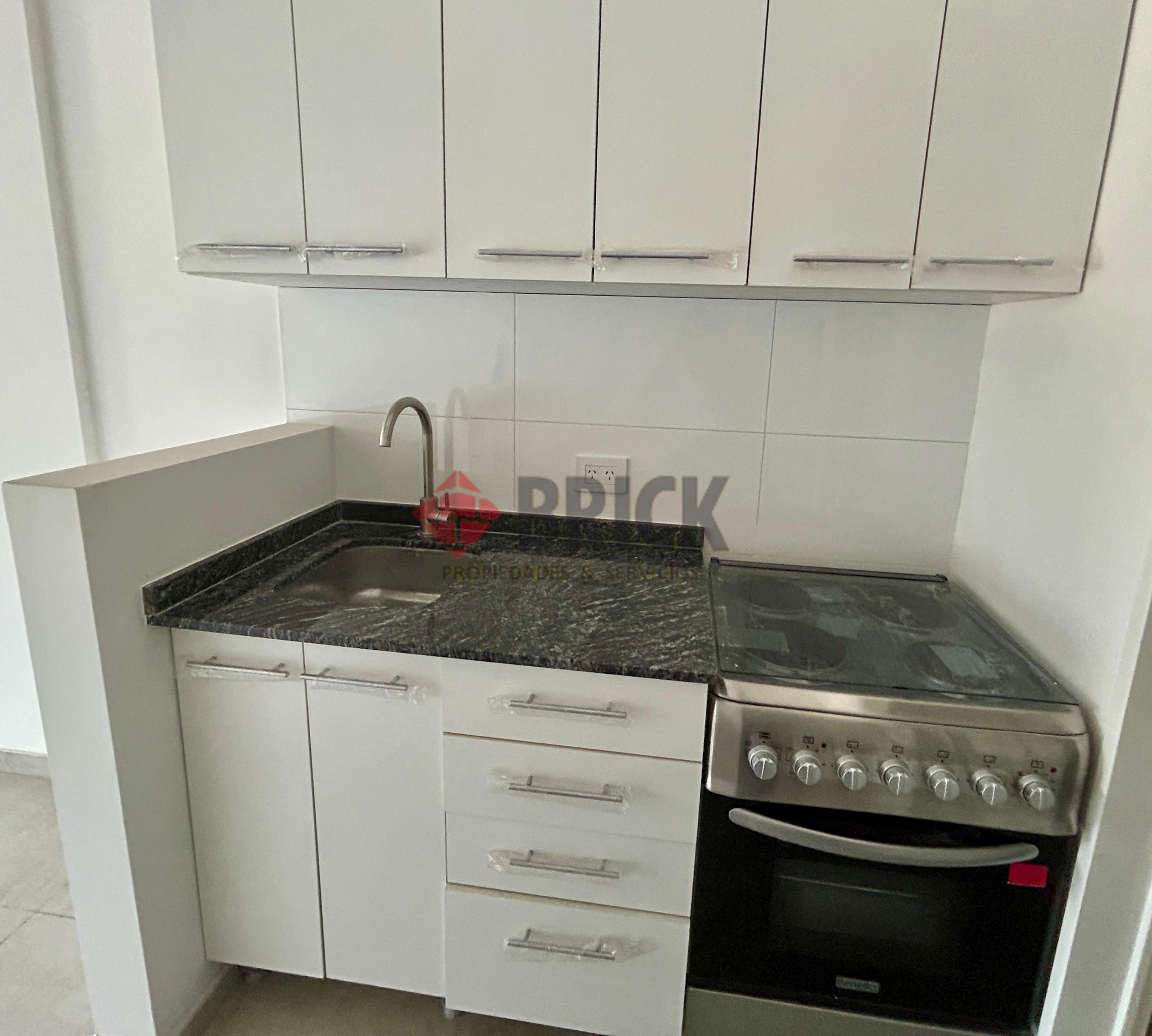 CESAR MALNATTI al 1900 Piso 2 4