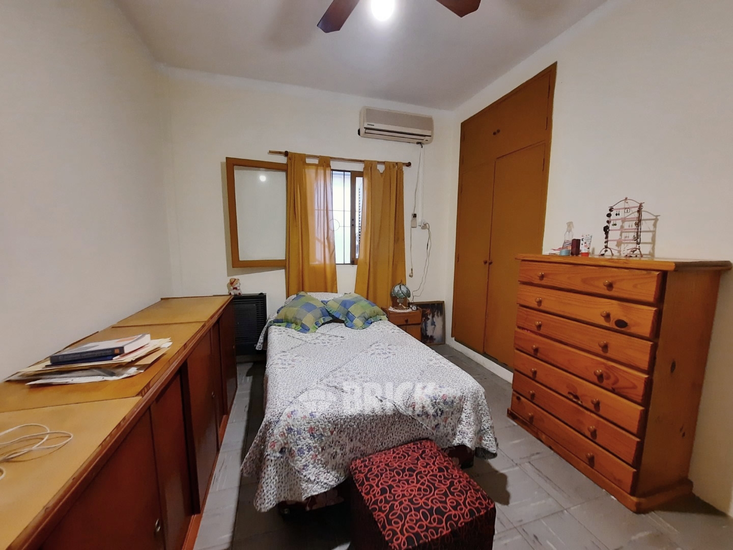 MORELOS al 300 Piso PB 11