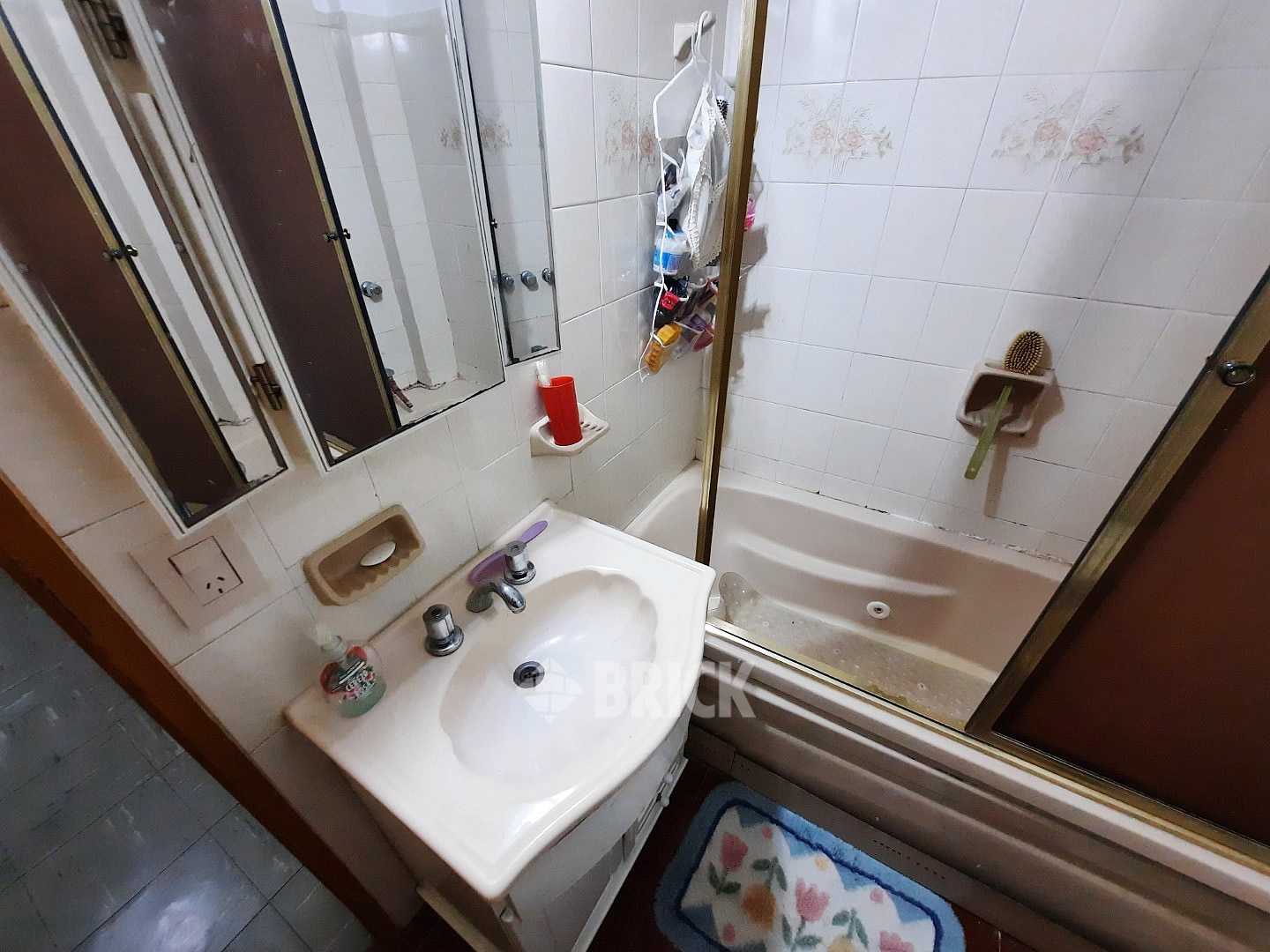 MORELOS al 300 Piso PB 14