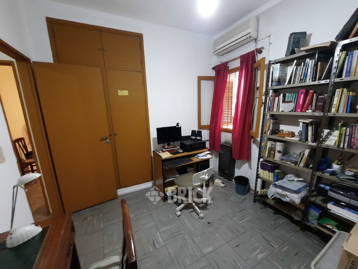 MORELOS al 300 Piso PB 16