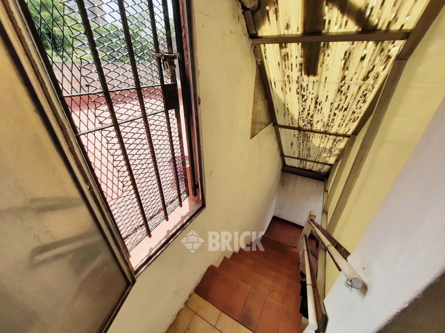 MORELOS al 300 Piso PB 18