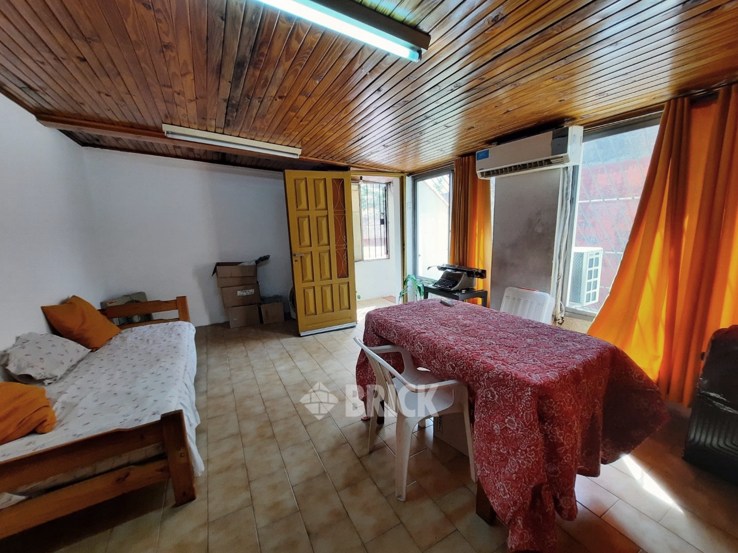 MORELOS al 300 Piso PB 20