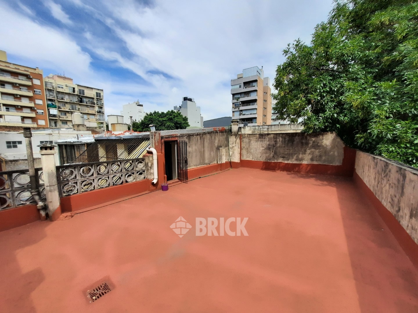 MORELOS al 300 Piso PB 28