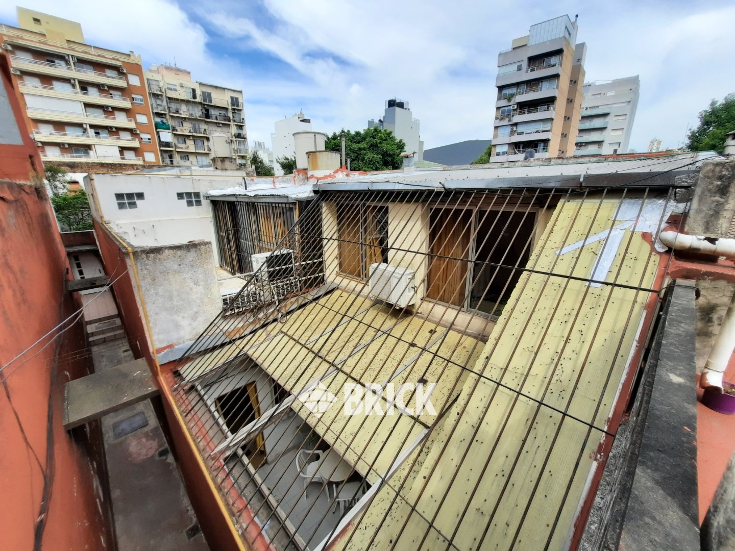 MORELOS al 300 Piso PB 29