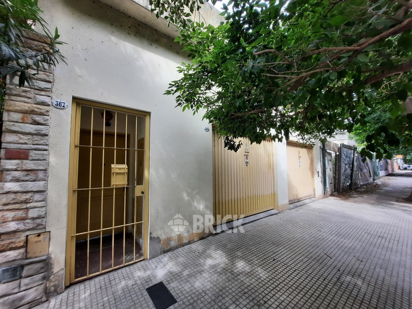 MORELOS al 300 Piso PB 32