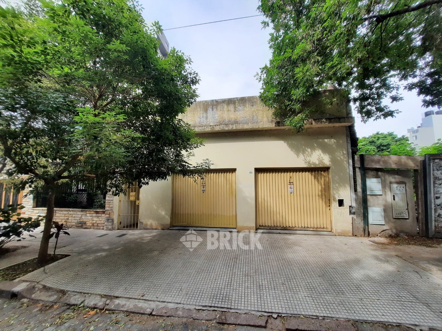 MORELOS al 300 Piso PB 33