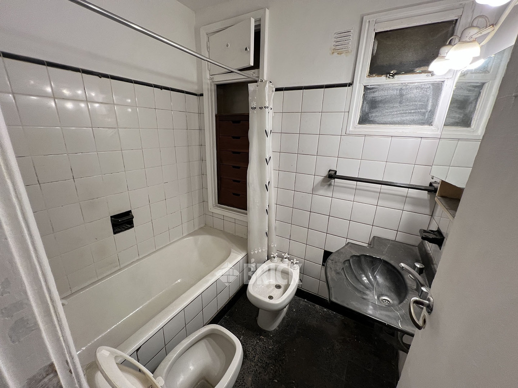 DOBLAS al 200 Piso 1 6