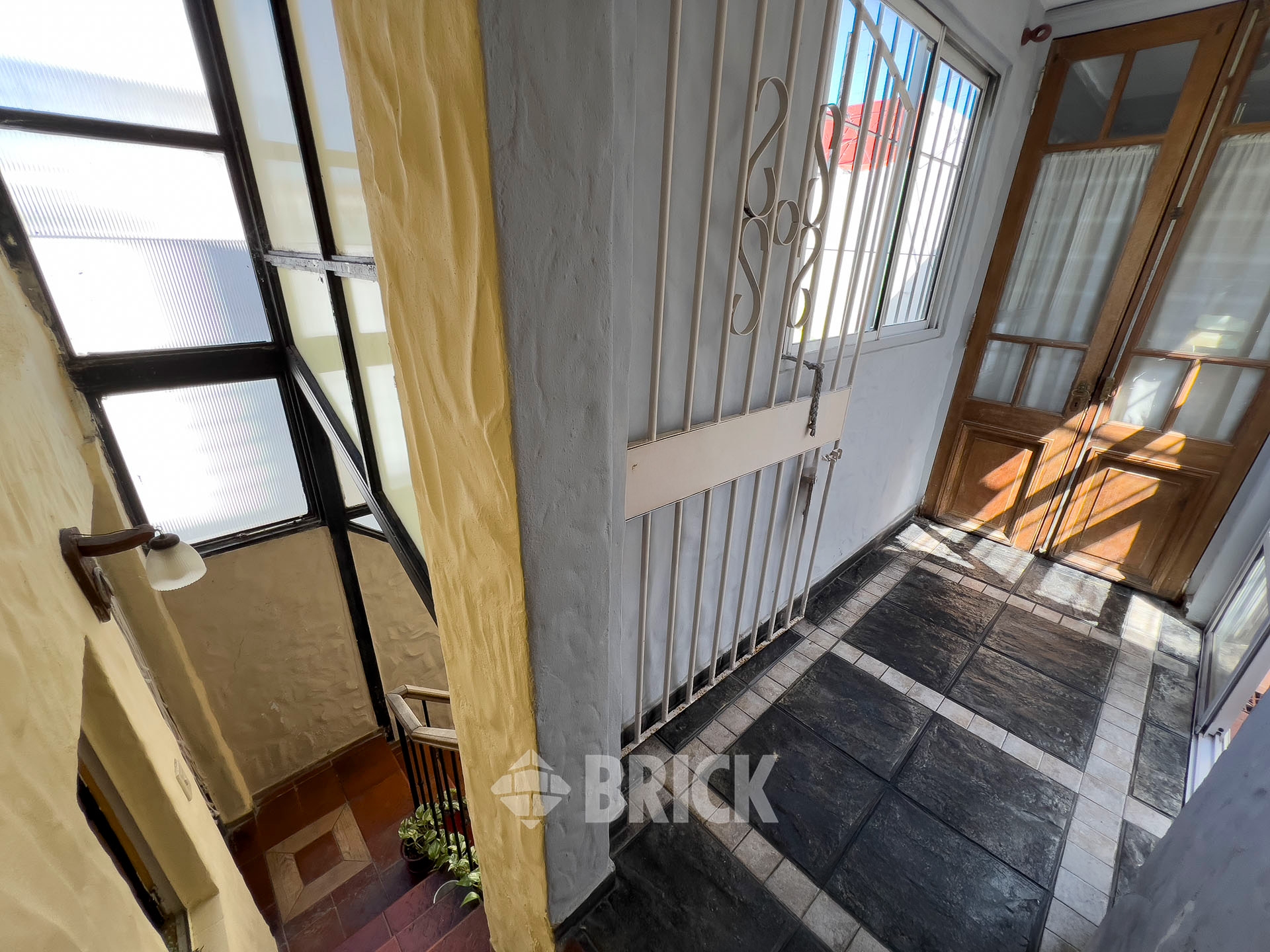 ARENGREEN al 1300 Piso PB 12