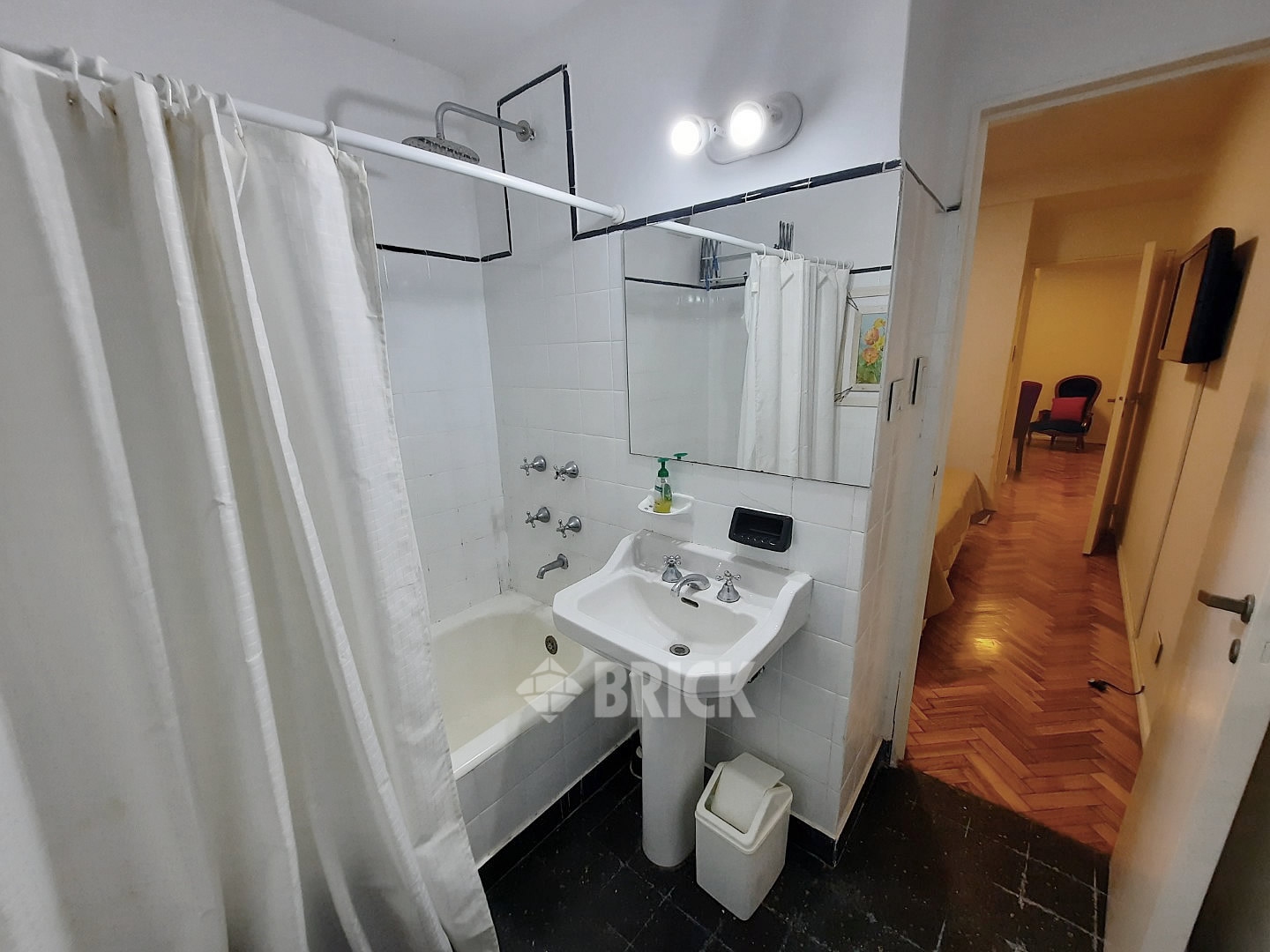 PEÑA al 2200 Piso 1 11