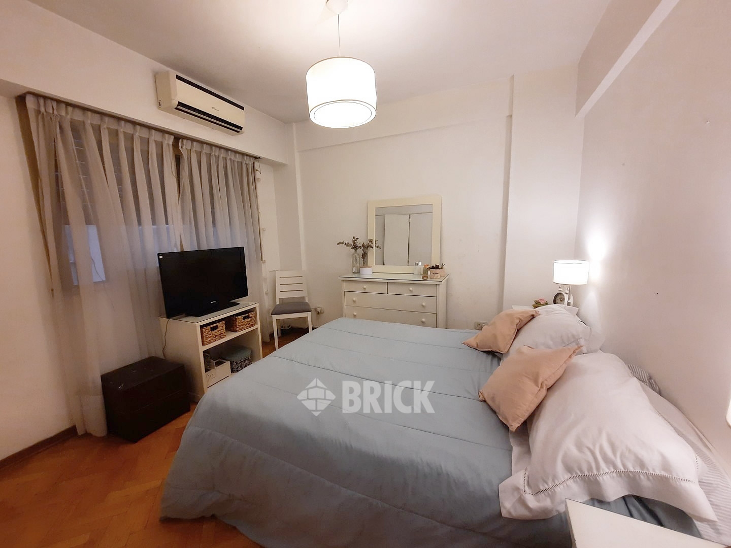 PUEYRREDON, AV. al 1300 Piso 2 8