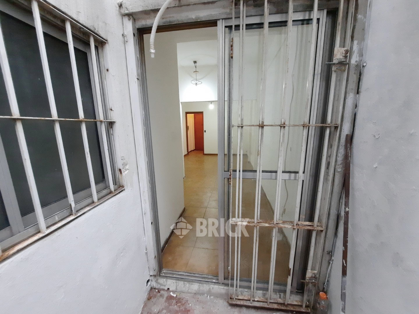 DONADO al 2200 Piso PB 10