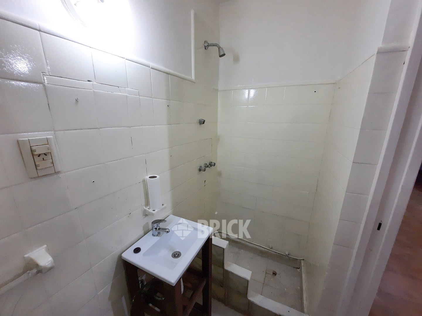 DONADO al 2200 Piso PB 12