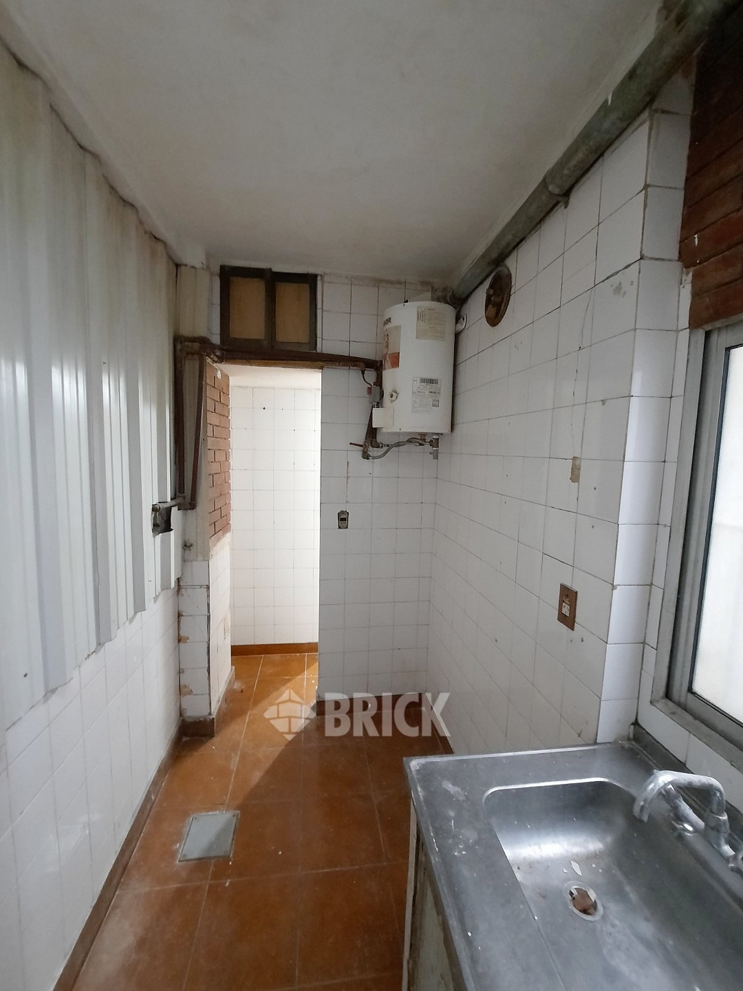 DONADO al 2200 Piso PB 15