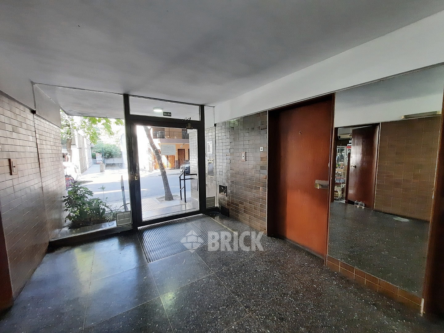 PICHINCHA al 100 Piso 1 19