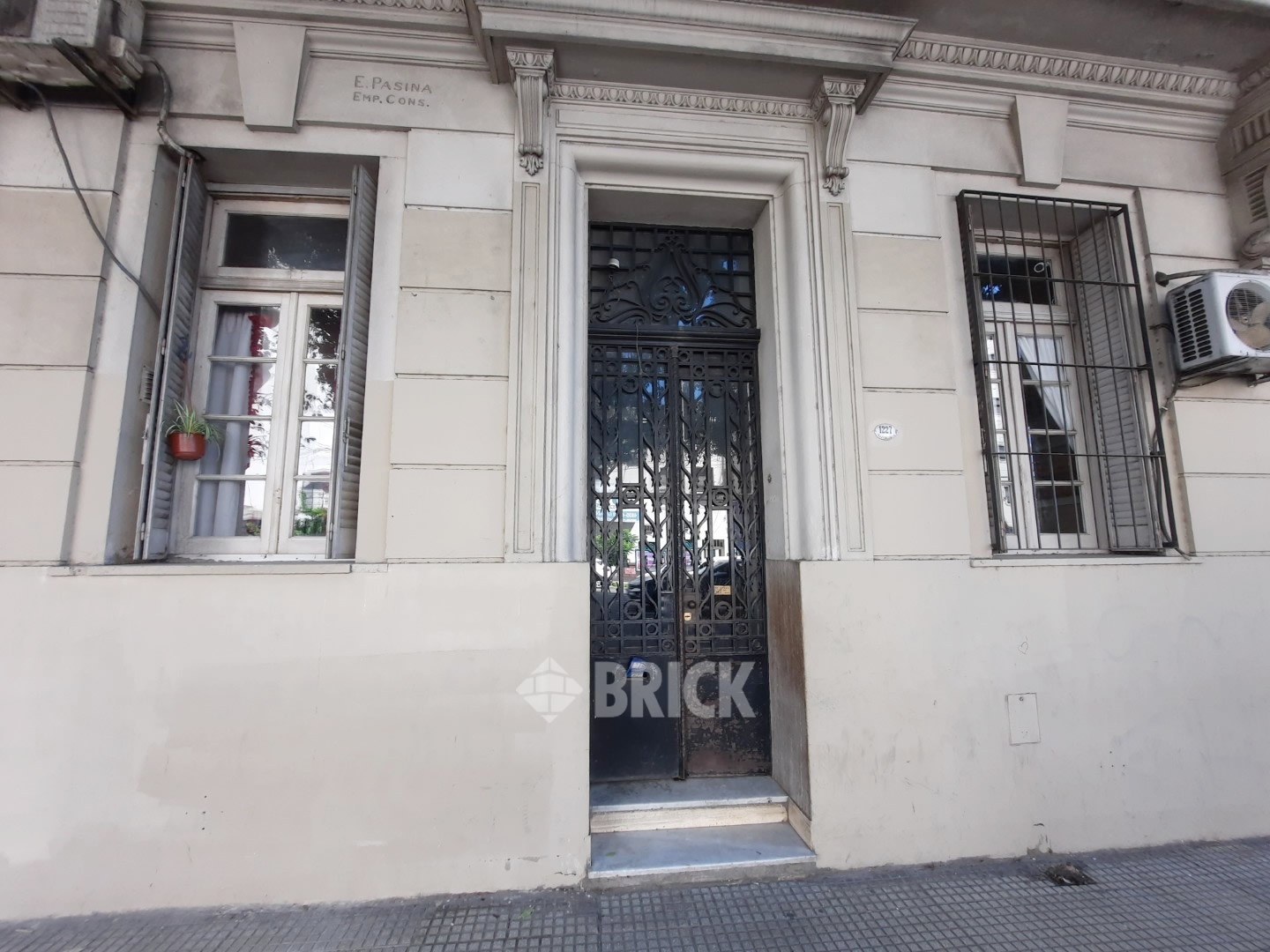INDEPENDENCIA, AV. al 1200 Piso 1 25