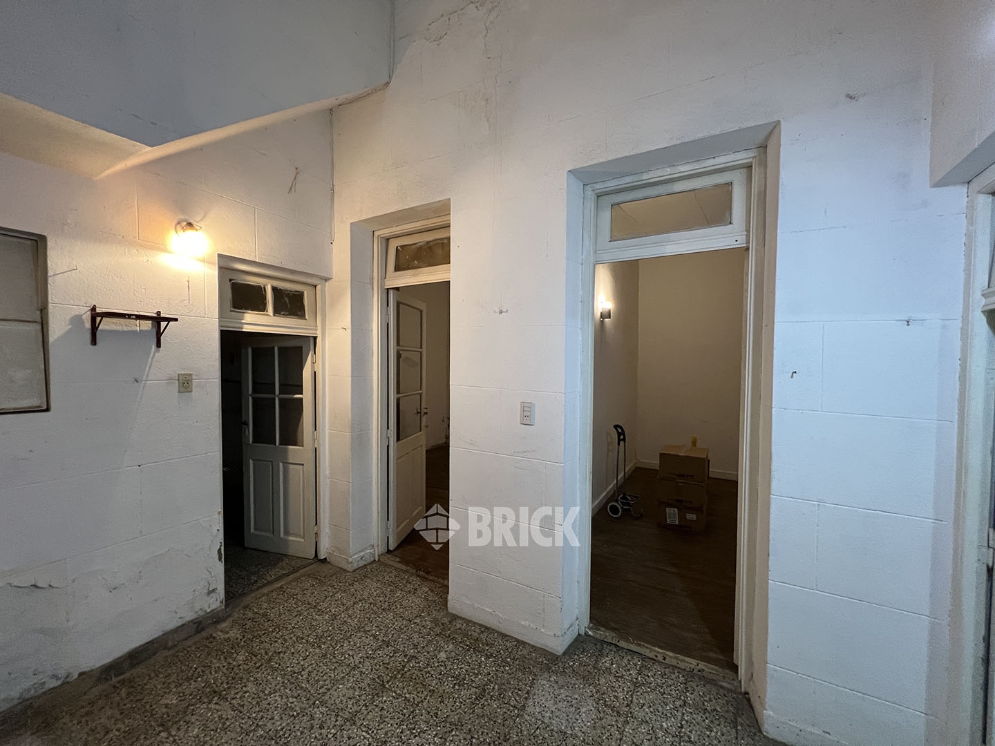 TRELLES, MANUEL al 2400 Piso PB 9