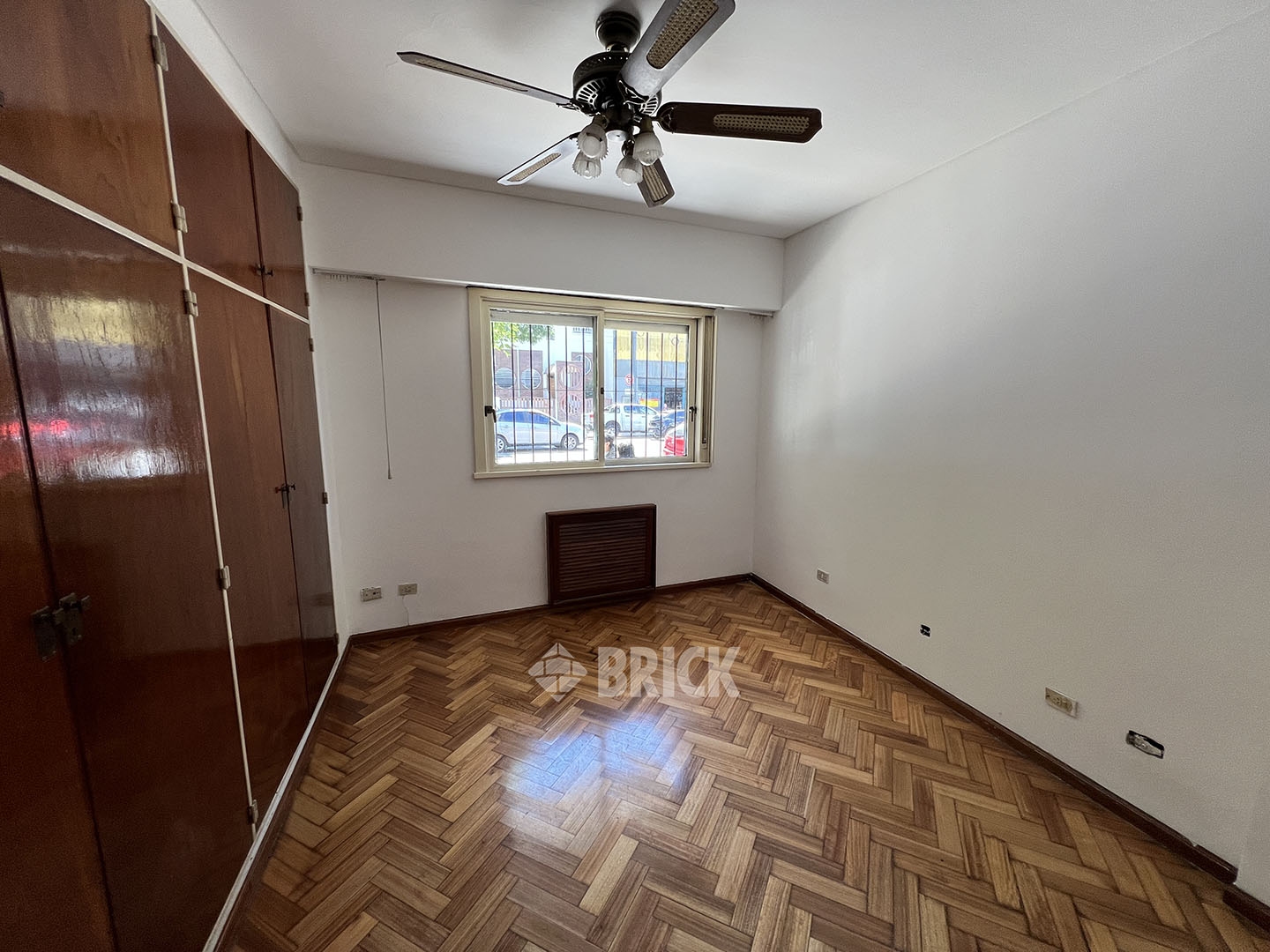 SAN JUAN, AV. al 1400 Piso PB 10