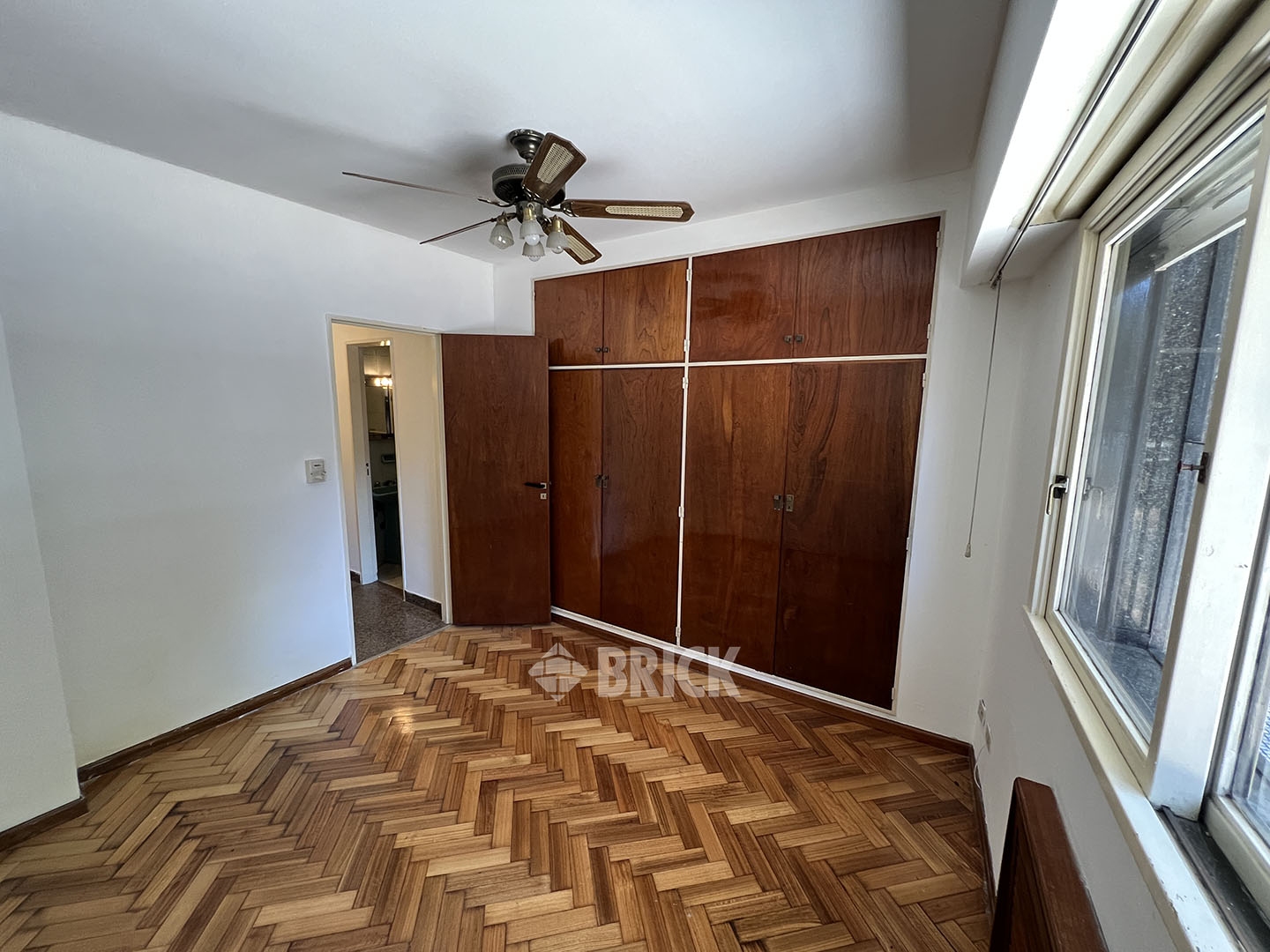 SAN JUAN, AV. al 1400 Piso PB 11