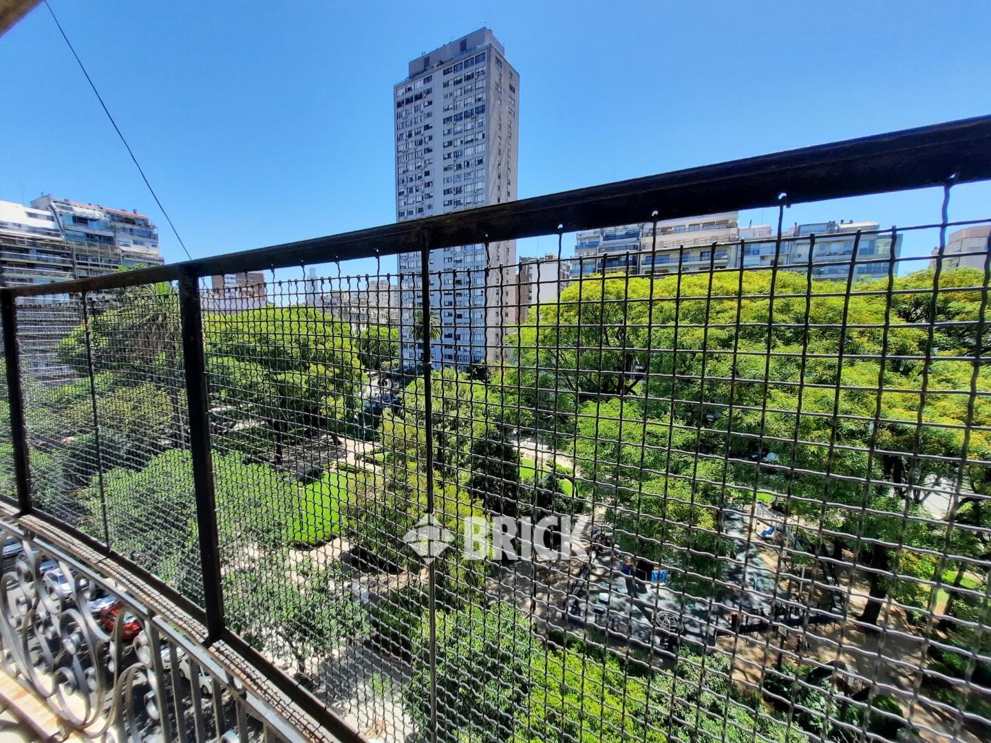 SALGUERO, JERONIMO al 2500 Piso 7 11