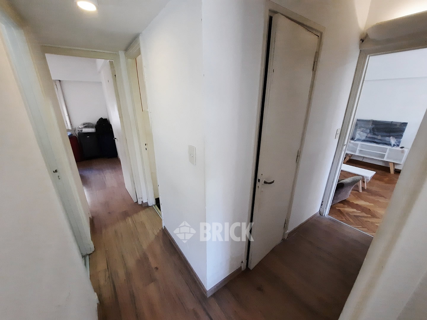 SALGUERO, JERONIMO al 2500 Piso 7 13