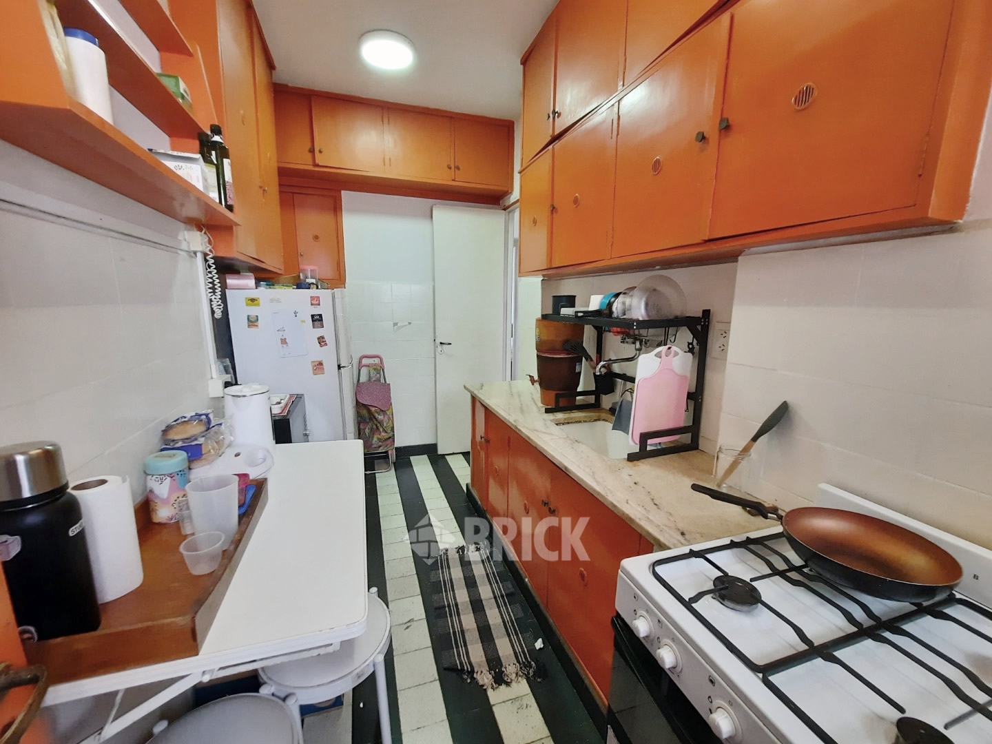 SALGUERO, JERONIMO al 2500 Piso 7 25