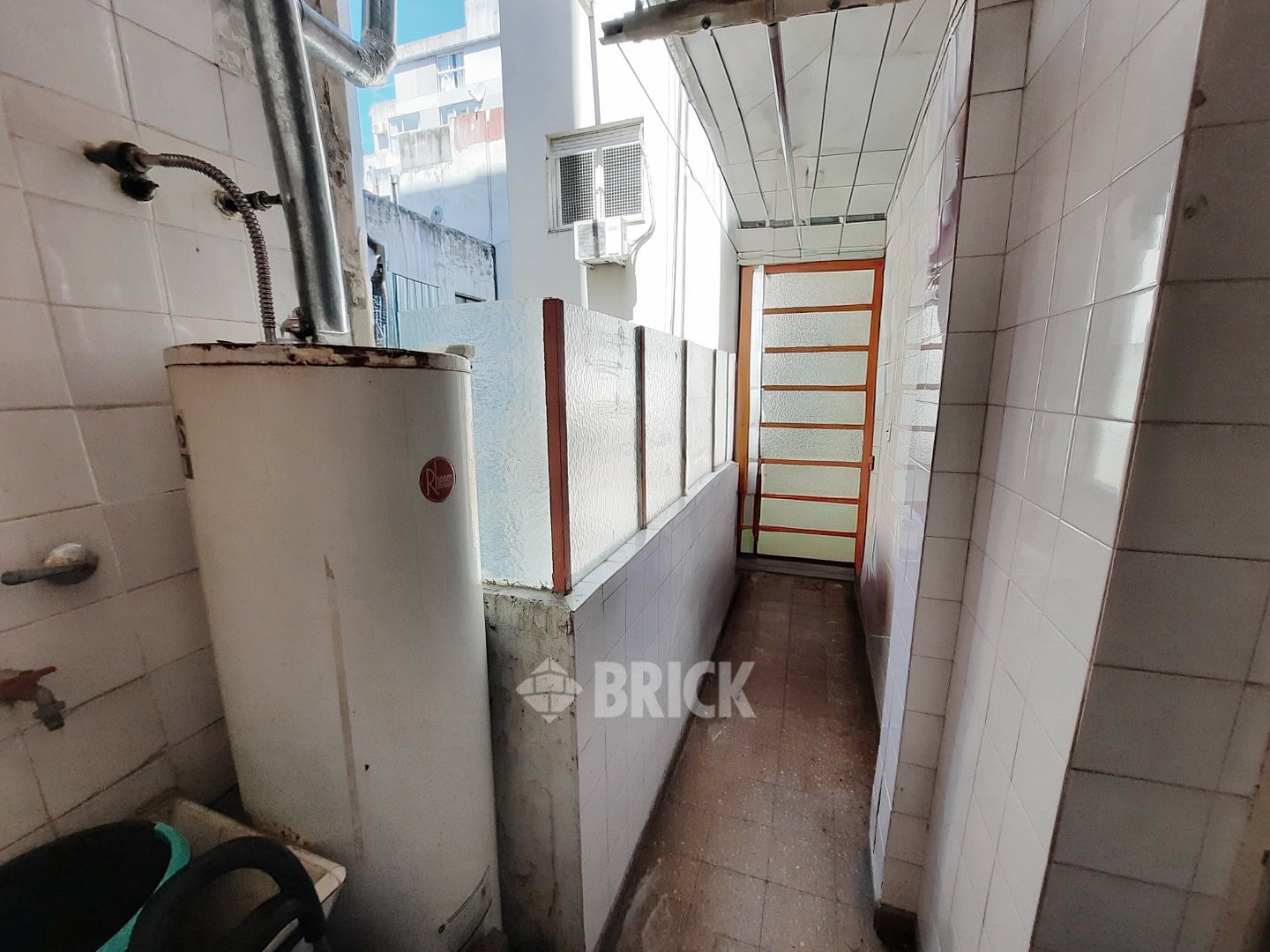 SALGUERO, JERONIMO al 2500 Piso 7 26