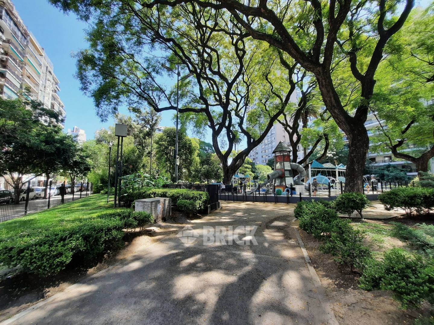 SALGUERO, JERONIMO al 2500 Piso 7 39