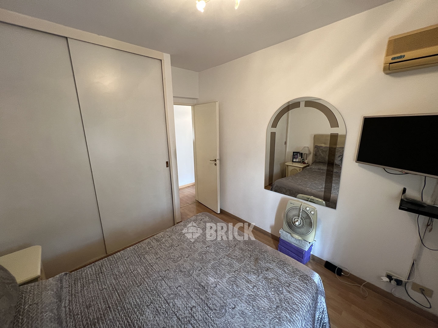 ALVAREZ, DONATO, T. GRAL. al 400 Piso 7 11