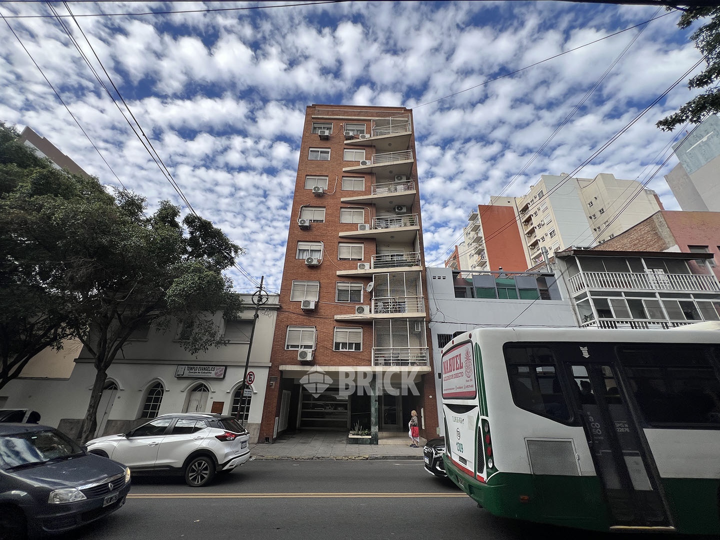 ALVAREZ, DONATO, T. GRAL. al 400 Piso 7 23