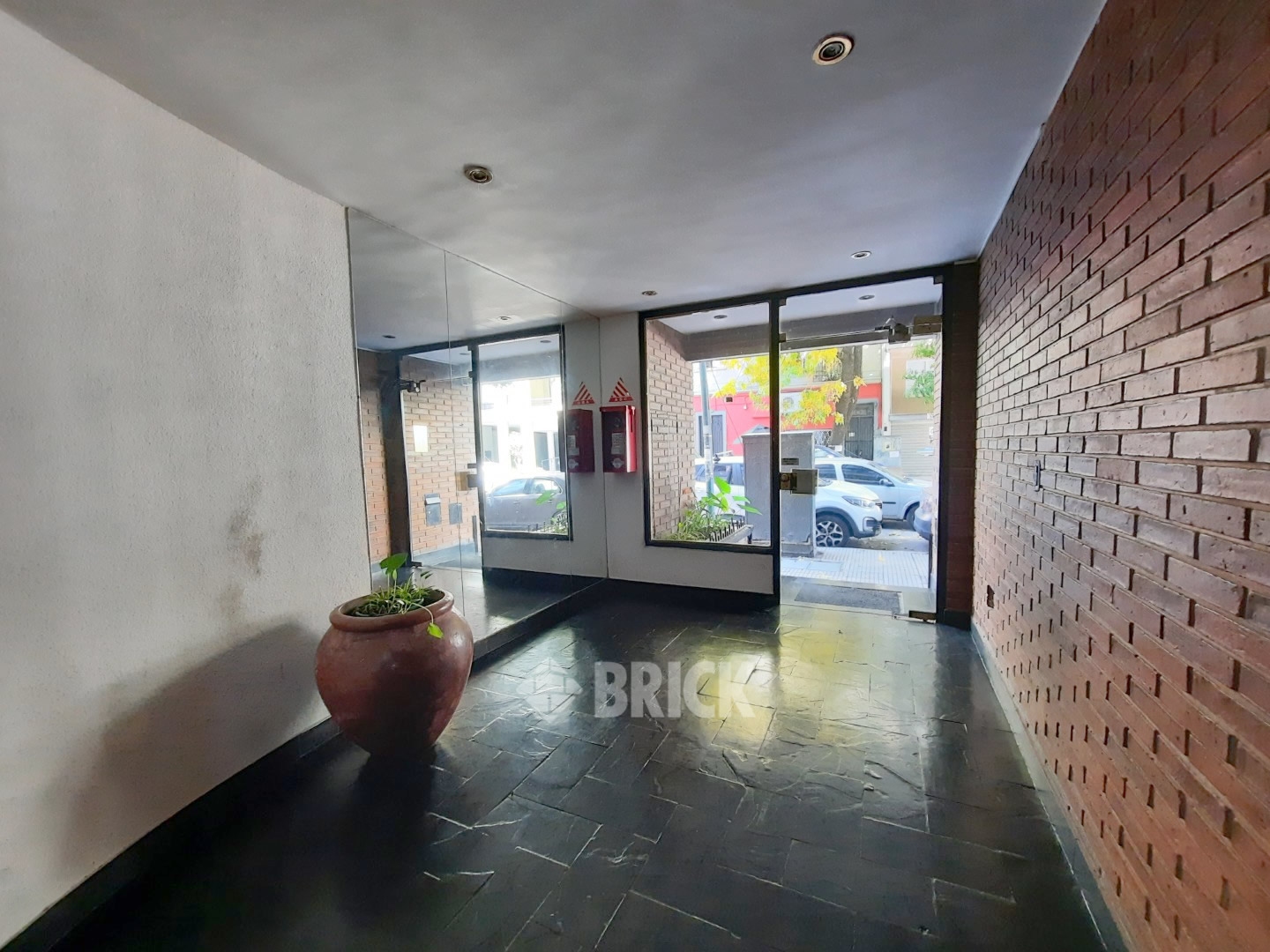 BERUTI al 4600 Piso 2 15