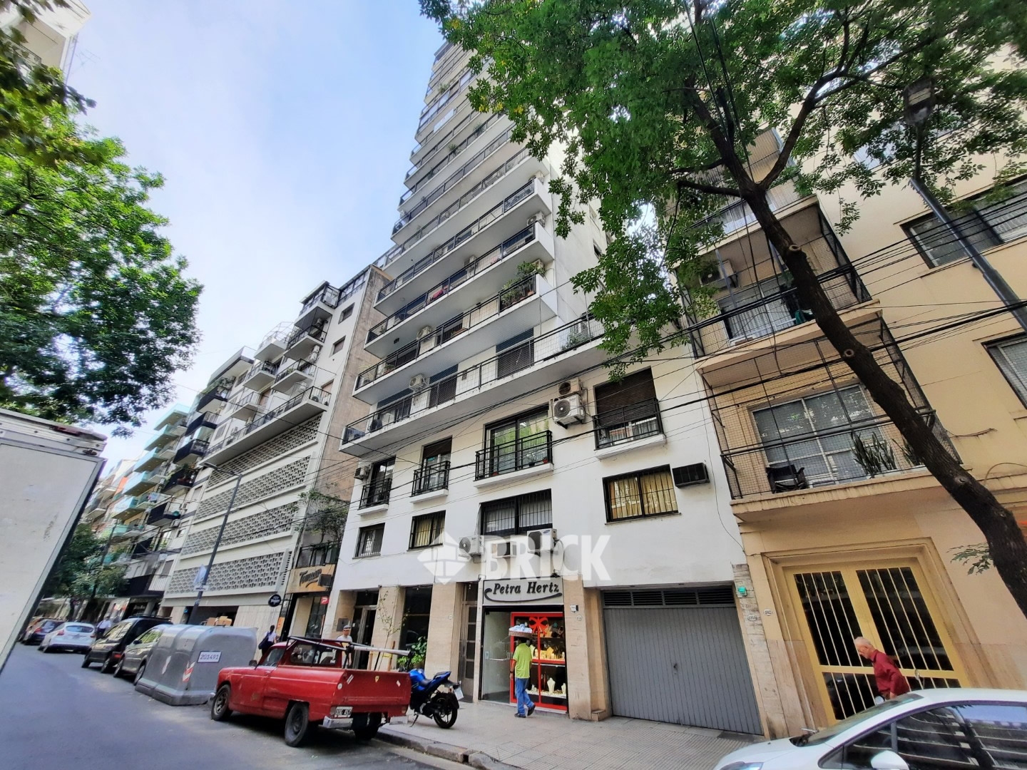 BULNES al 1900 Piso 12 30